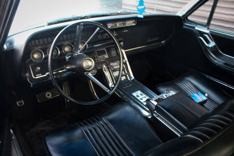 Illustration for article titled At $2,999, Would This 1965 Ford Thunderbird Be A Classical Gas?